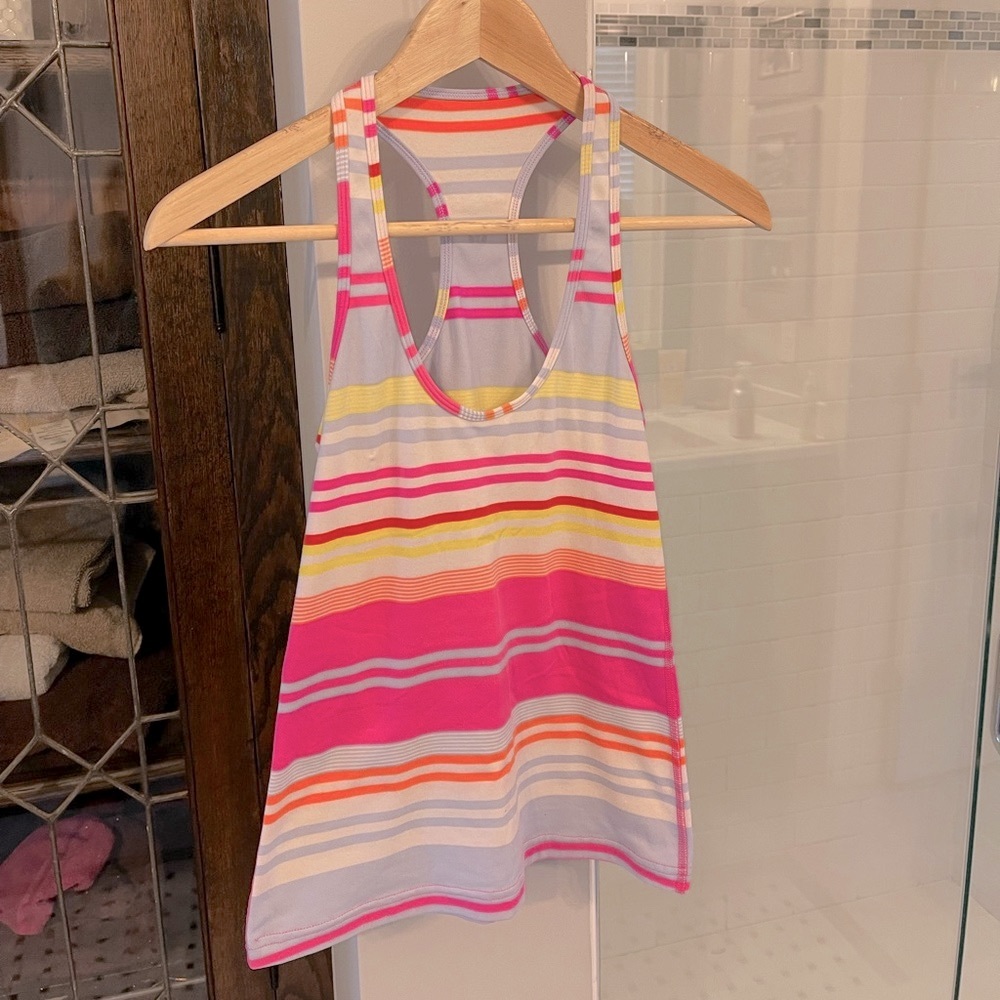 Lululemon tank